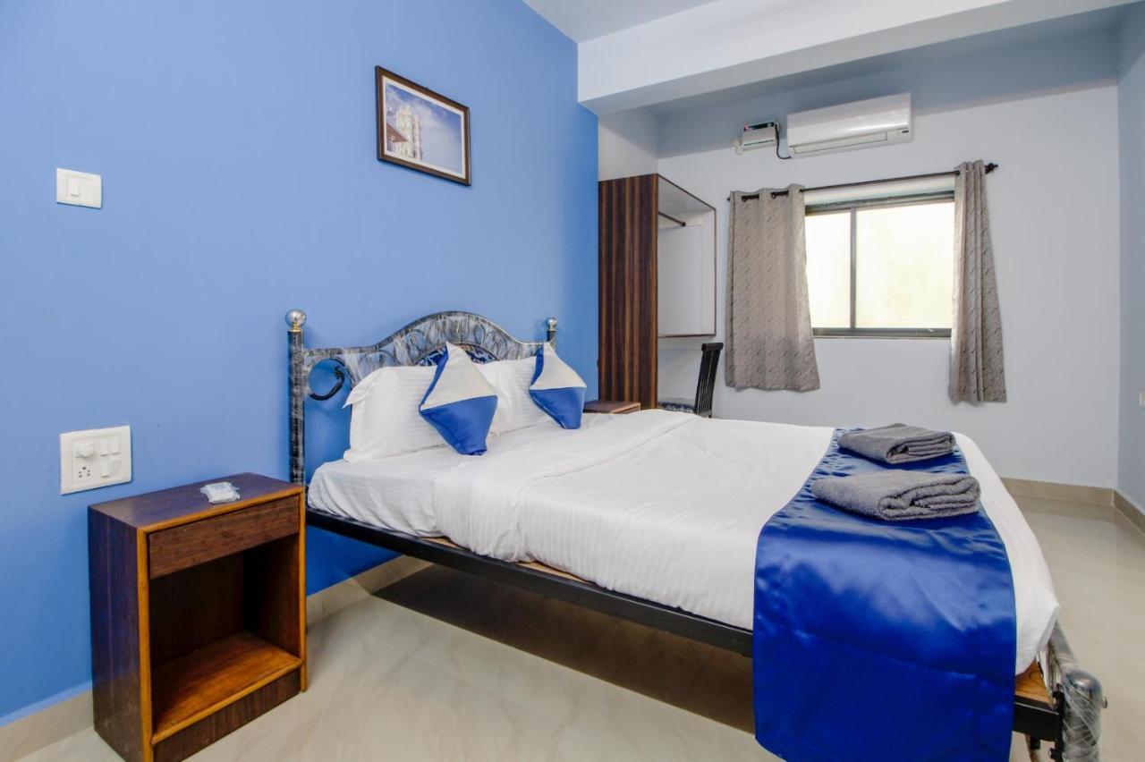 Hotel Monteiro Towers Candolim Exterior foto